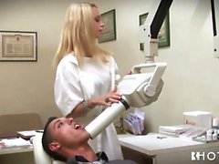 Les dentistes petite blonde putain elle wild du client