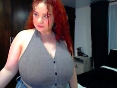 Big Boobs Milf onun yapay penisiyle mastürbasyonlar