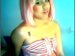 Cute teen tranny trekken op cam