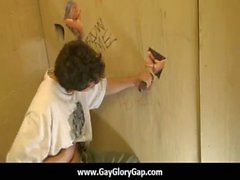 Gay inconditionnel porn sexuel gloryhole et sournoise handjobs gay le 28