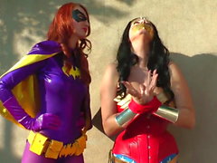 Wonder Woman Tranny Porn - Wonder woman vs Batgirl - porn video N19866339