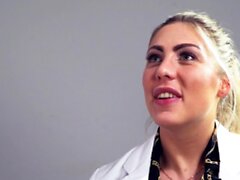 german sexig sjuksköterska masturbate på sjukhus