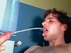 webcam omosessuale big Sborrata in bocca