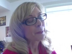 Sexymomma - Cougar Stepmom ger henne twat till Young Cutie