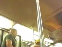 Follada en el metro-