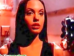 Angelina Jolie compilation di momenti spogli