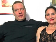 Deutsche reife Frau will zum ersten Mal MMF Dreier beim Casting