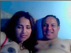 La esposa hombre del desi por la webcam