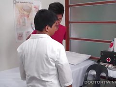 Kinky Homosexuell Asian Anal Ärztliche Untersuchung