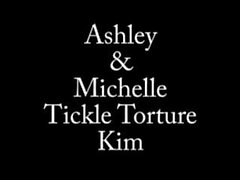 Ashley und Michelle gekitzelt Kim