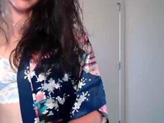 Het amatör webbkamera tjej som retar i sexiga underkläder