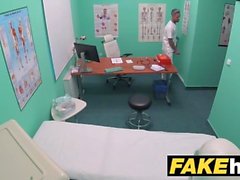 Fake Hospital Toilettenraum Blowjob und Ficken mit großen Titten Euro Patient