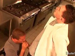 Homosexuales Naughty atornillar evaluar de la cocina