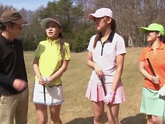 Sexy ragazze carina ama succhiare il suo cazzo istruttori di golf