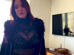 Schlong Addicted milf bitches avec de gros seins se fait frapper