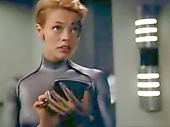 Star Trek: Voyager - Seven of Nine wants to try sex.