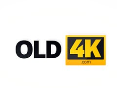 Old4k. Vanha mies vakuutti naiivin venäläinen tekemään sen BF: n aikana