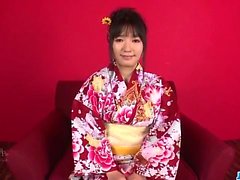 kimono kız Chiharu boyunca göz kamaştırıcı döküm