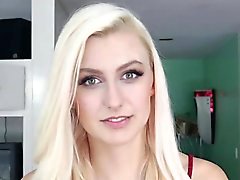 Blondinebaby Alexa engagiert sich Sperma füllt