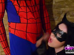 Dans cette épopée d'action Émerveillez V continue , de Spiderman obtient enfin sa