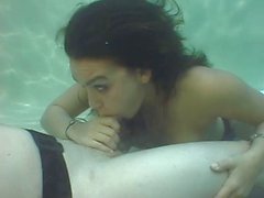 Moaning in Pleasure Underwater!