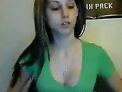 Mignon webcam girl faire l'imbécile
