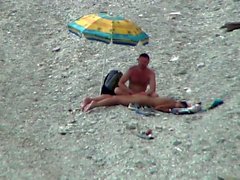 Hidden cam sex on the beach