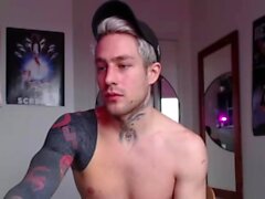 Gay emo garçons baise vidéos uniformes minets aiment la bite