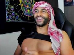 Bald gay hunk solo shower and jerking fun time on cam