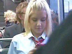 Meninas da escola estrangeiros fodido em um ônibus no Japão