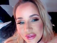 Camsoda - Busty pornotähti aiheesta Savannah Talletus lelut hänen pussy