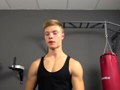 Muscle Flex - Casting 20 - Leo Jonasson