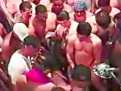 Slut Porno de Gangbang Eyaculación colectiva cubierto