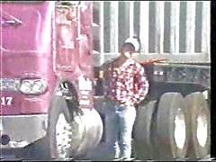 Truckstop a succhiare cazzo