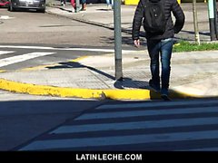 LatinLeche - Tamamıyla Latino Siken Bir Straight Adamın Virgin Eşek