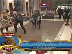 Realtà brasiliana Big Brother - Dirty simulazione di danza del sesso pubblicamente di piscina