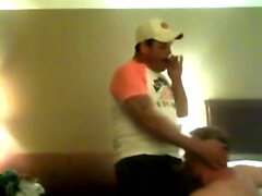 Redneck verbal engendra su perra en motel