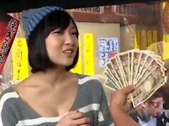Asian Amateur Japanese AV actress naked makeup sex