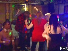 Club chicks gather round to fuck a stripper